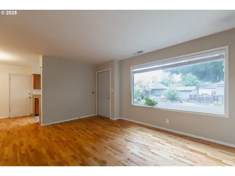 5616 SE 47th Avenue Portland OR 97206