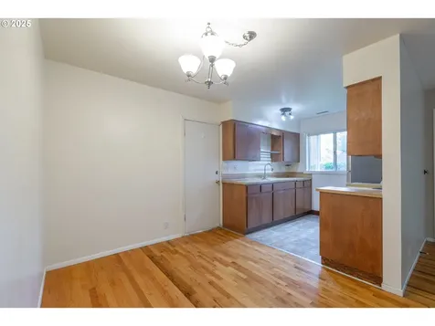 5616 SE 47th Avenue Portland OR 97206