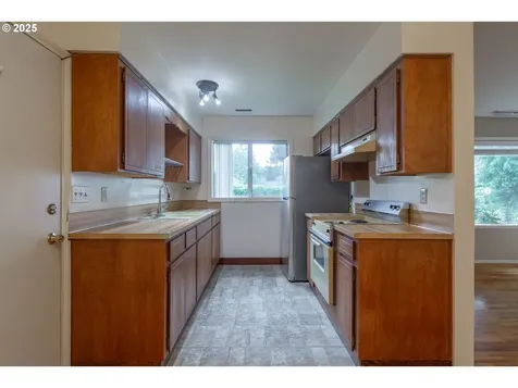 5616 SE 47th Avenue Portland OR 97206