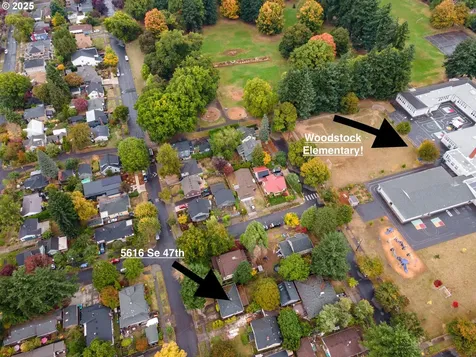5616 SE 47th Avenue Portland OR 97206