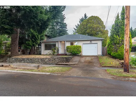 5616 SE 47th Avenue Portland OR 97206