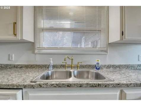 20 NE Nelson Drive Pendleton OR 97801