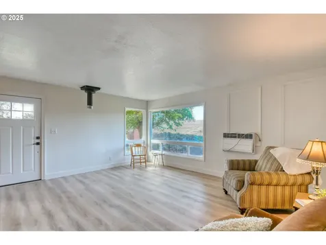20 NE Nelson Drive Pendleton OR 97801
