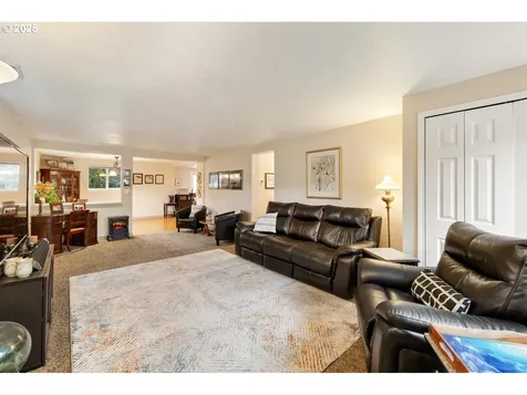 204 Alki Road Vancouver WA 98663