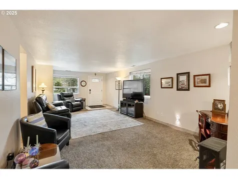 204 Alki Road Vancouver WA 98663