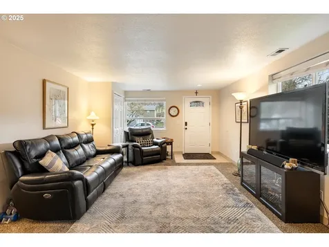 204 Alki Road Vancouver WA 98663