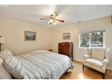 204 Alki Road Vancouver WA 98663