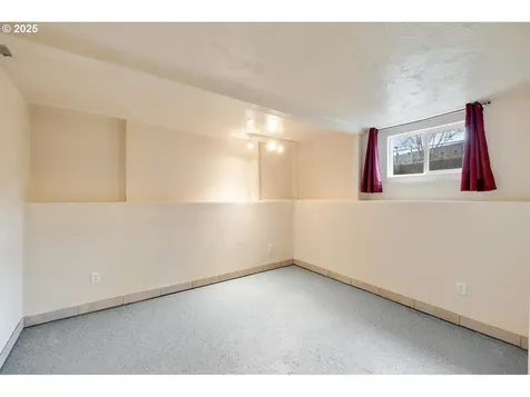 204 Alki Road Vancouver WA 98663