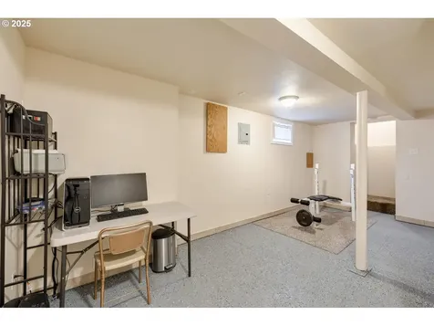 204 Alki Road Vancouver WA 98663