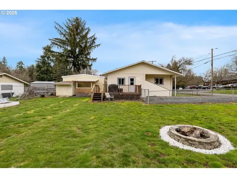 204 Alki Road Vancouver WA 98663