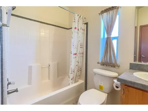 827 10th Street SW Bandon OR 97411