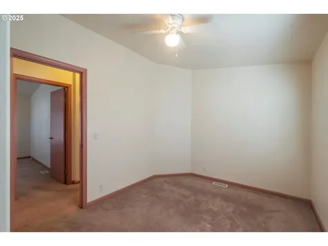 827 10th Street SW Bandon OR 97411