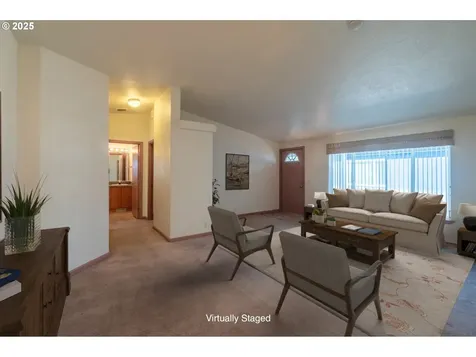 827 10th Street SW Bandon OR 97411
