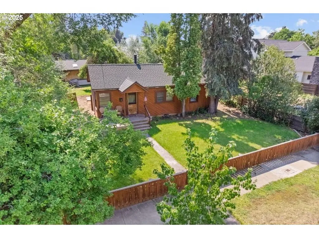 539 NW Ogden Avenue Bend OR 97703