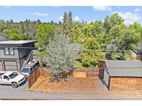 539 NW Ogden Avenue Bend OR 97703