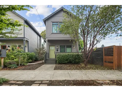 4720 N Commercial Avenue Portland OR 97217