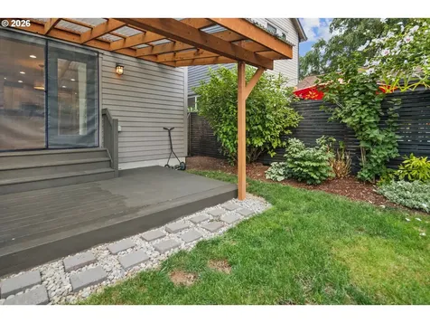4720 N Commercial Avenue Portland OR 97217