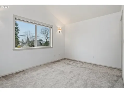 4720 N Commercial Avenue Portland OR 97217