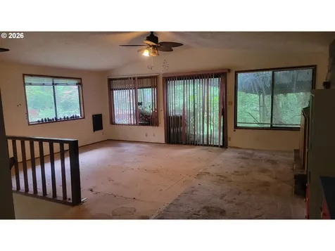 28616 SE Island Road Eagle Creek OR 97022