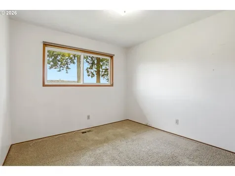 9925 SW Inez Street Portland OR 97224