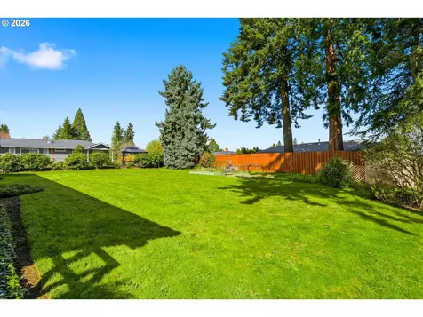 9925 SW Inez Street Portland OR 97224