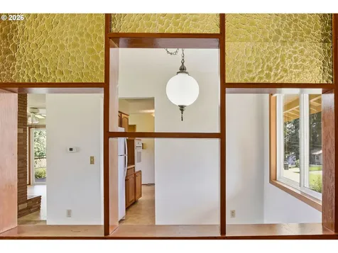 9925 SW Inez Street Portland OR 97224