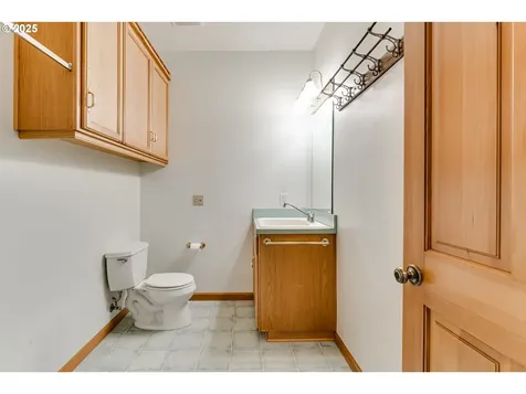 2183 Carriage Drive Eugene OR 97408