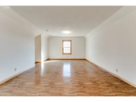 2183 Carriage Drive Eugene OR 97408