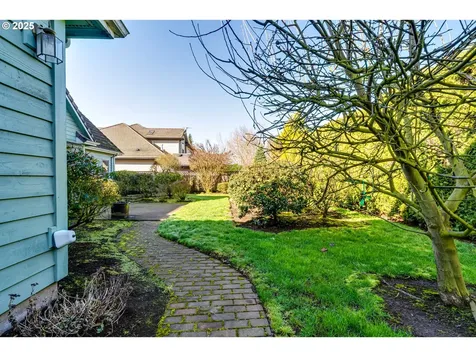 2183 Carriage Drive Eugene OR 97408