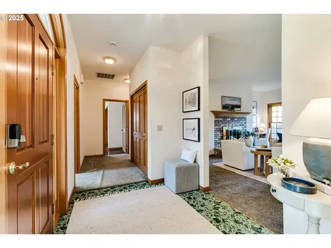 2183 Carriage Drive Eugene OR 97408