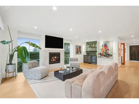 16840 Alder Circle Lake Oswego OR 97034