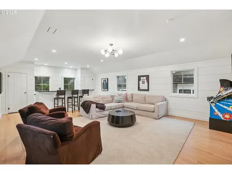 16840 Alder Circle Lake Oswego OR 97034