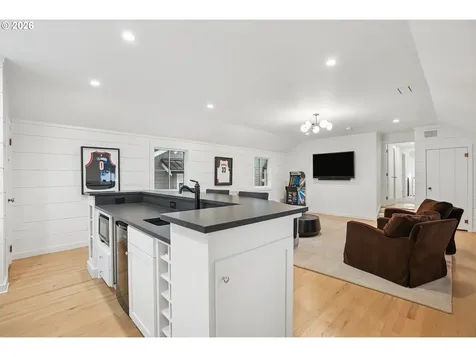 16840 Alder Circle Lake Oswego OR 97034