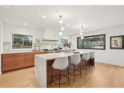 16840 Alder Circle Lake Oswego OR 97034