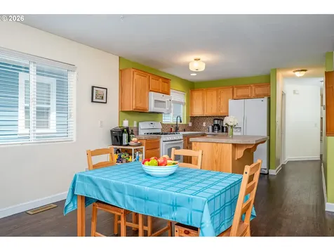 8211 SE 45th Avenue Portland OR 97206