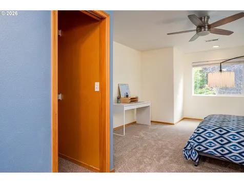 8211 SE 45th Avenue Portland OR 97206