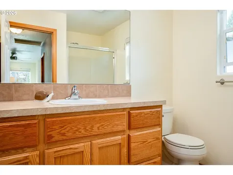 8211 SE 45th Avenue Portland OR 97206
