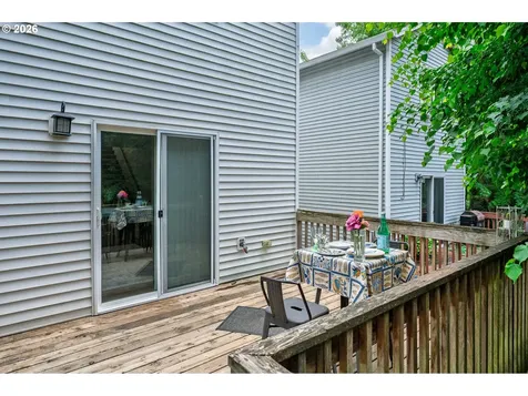 8211 SE 45th Avenue Portland OR 97206