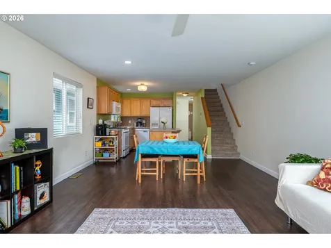 8211 SE 45th Avenue Portland OR 97206