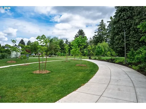 8211 SE 45th Avenue Portland OR 97206