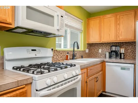8211 SE 45th Avenue Portland OR 97206
