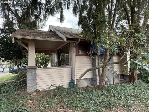 904 SE Miller Street Portland OR 97202