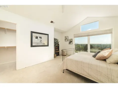 5028 SW View Point Terrace Portland OR 97239