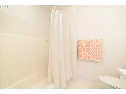 5028 SW View Point Terrace Portland OR 97239