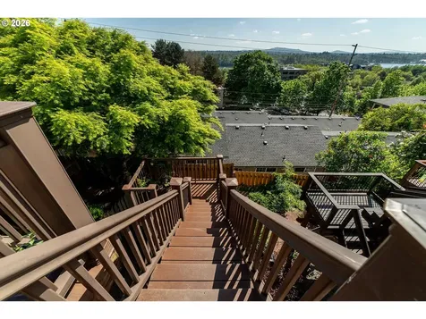 5028 SW View Point Terrace Portland OR 97239