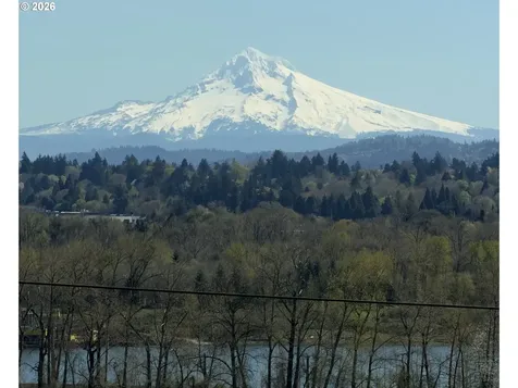 5028 SW View Point Terrace Portland OR 97239