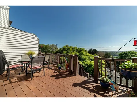5028 SW View Point Terrace Portland OR 97239