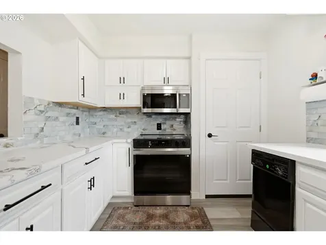 648 NE Stafford Street Portland OR 97211