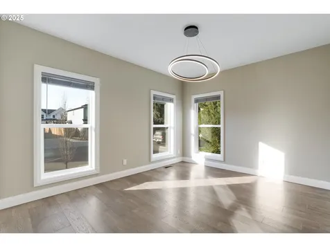 1724 N Sweetgum Street Canby OR 97013