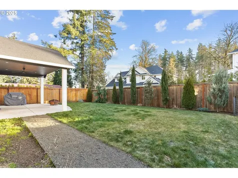 1724 N Sweetgum Street Canby OR 97013
